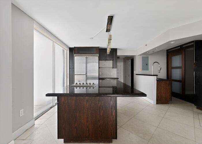 Le Trianon | Unit #23a Unit #23a | Picture 6