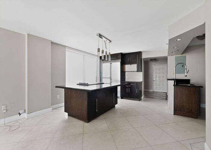Le Trianon | Unit #23a Unit #23a | Picture 8