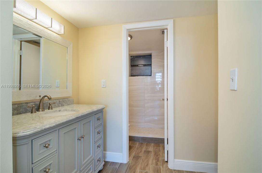 Colony Point 3 | Unit #105 Unit #105 | Picture 18