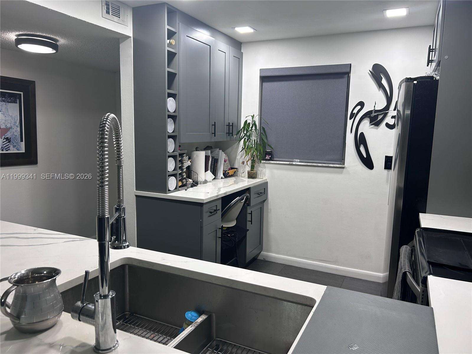 Sunrise Island Condominium Iii | Unit #508 Unit #508 | Picture 11