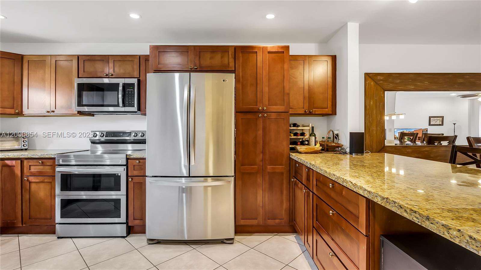 Westview Condominium No Three | Unit #186 Unit #186 | Picture 7
