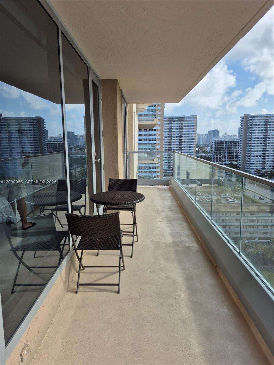 Malaga Towers | Unit #17C Unit #17C | Picture 11