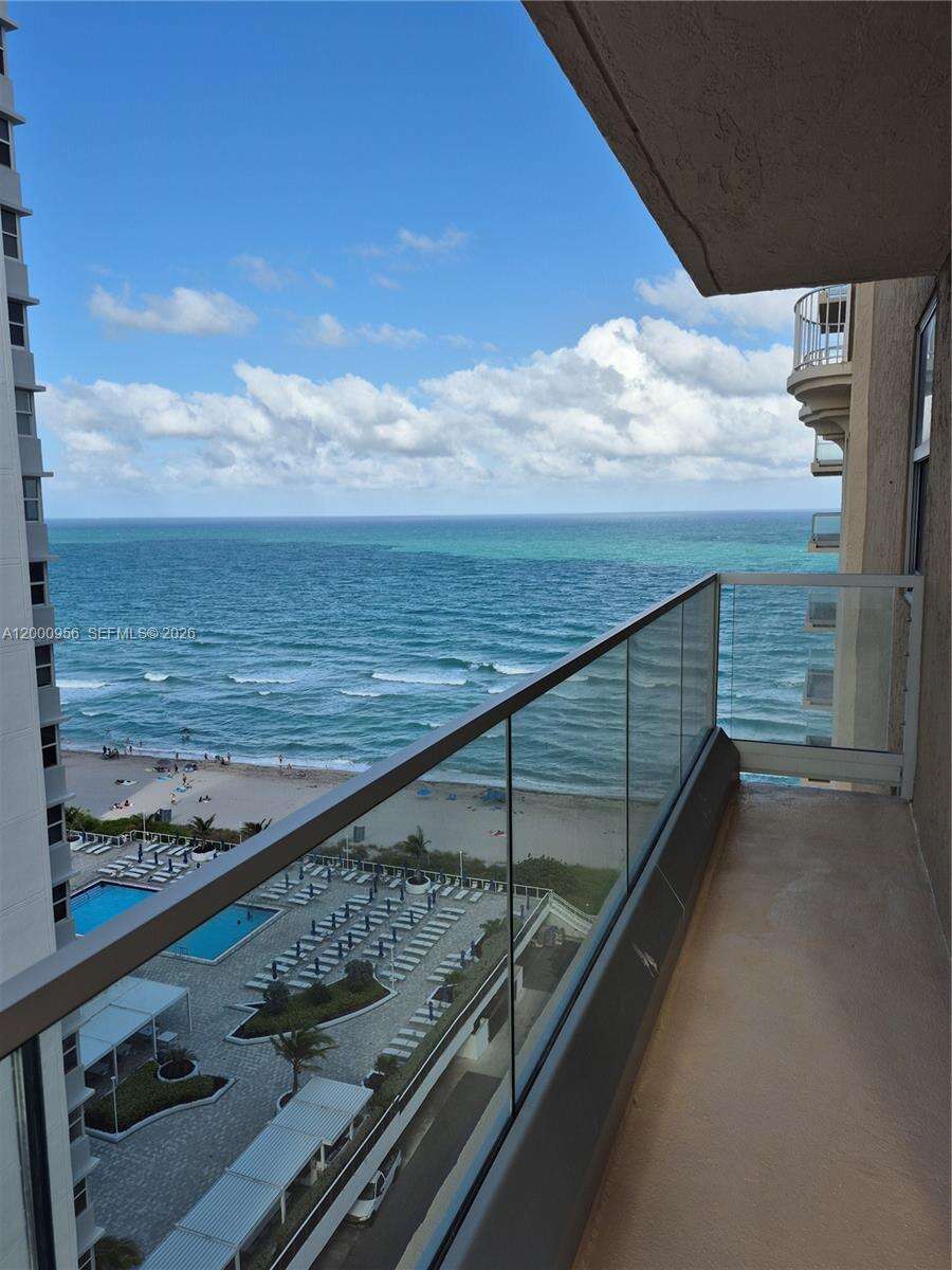 Malaga Towers | Unit #17C Unit #17C | Picture 13