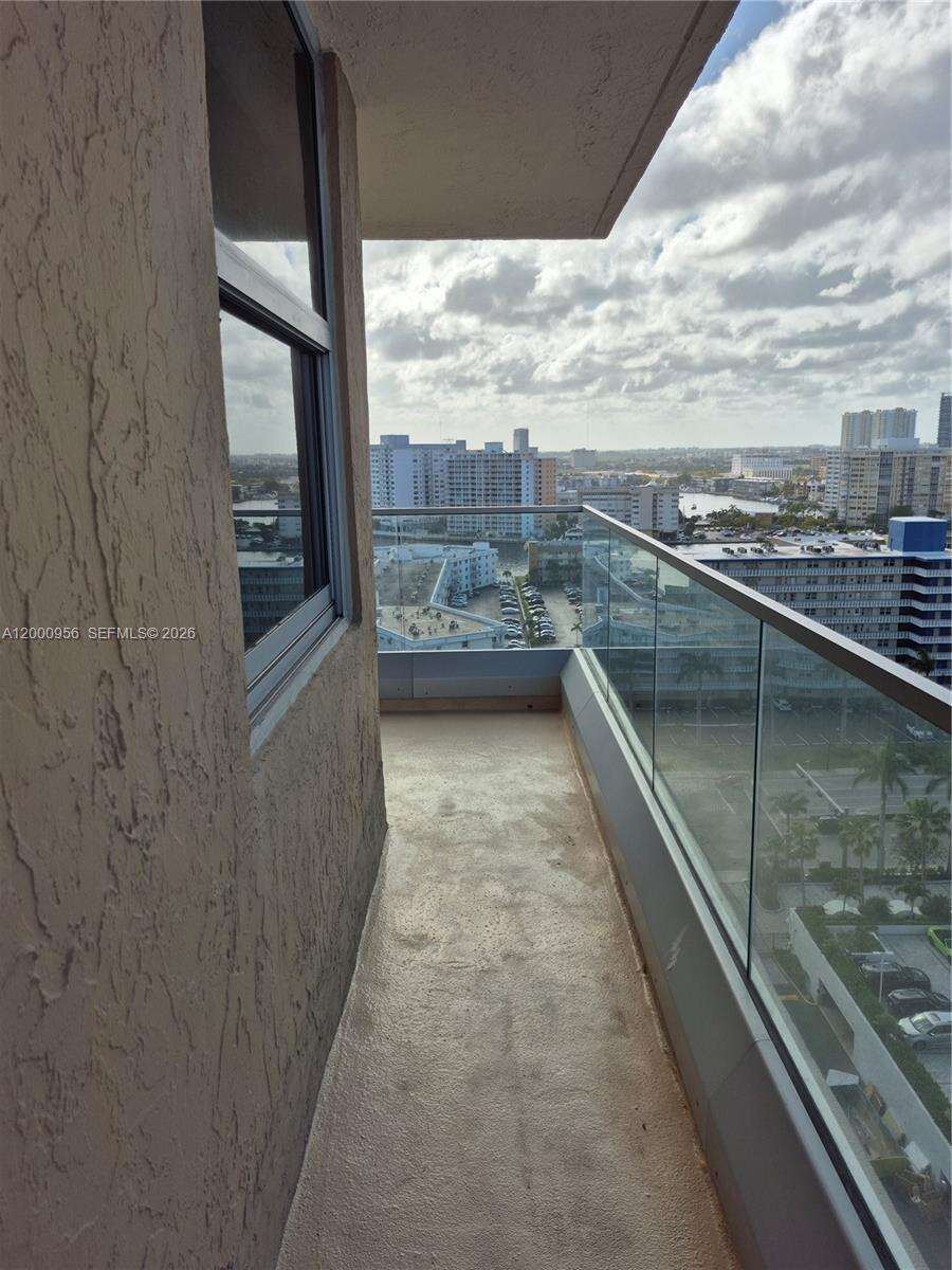 Malaga Towers | Unit #17C Unit #17C | Picture 15