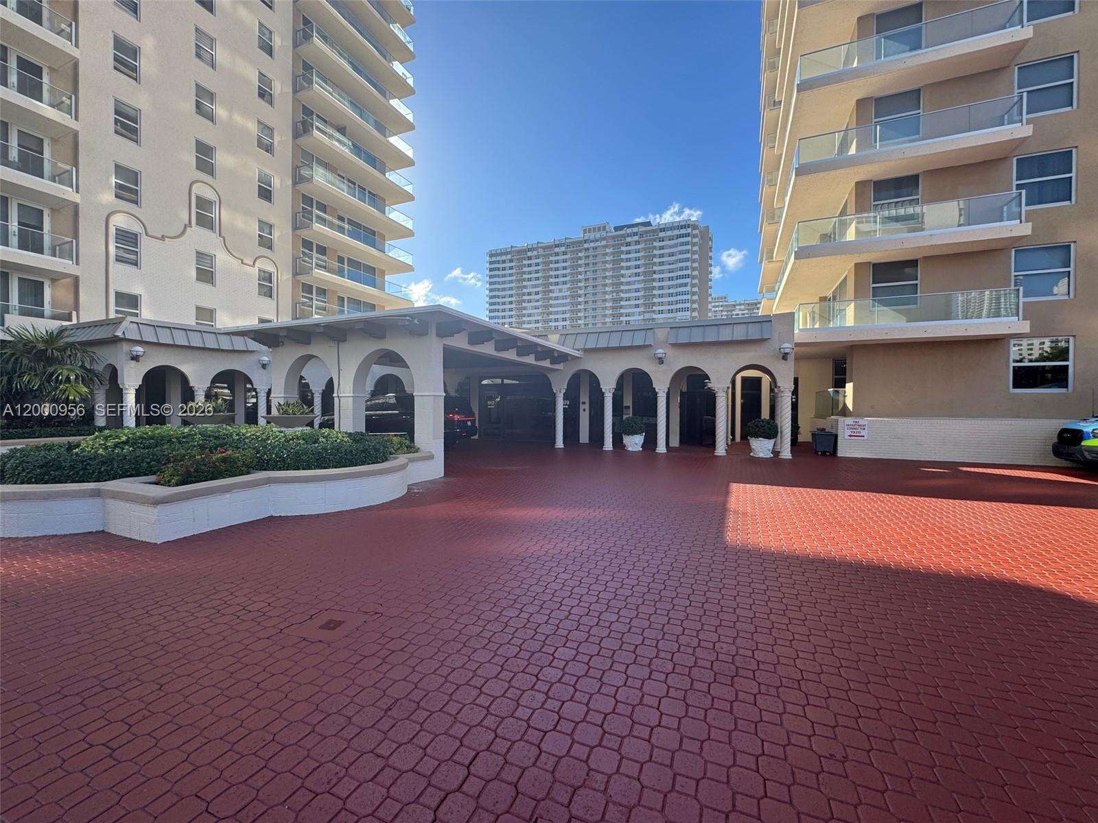 Malaga Towers | Unit #17C Unit #17C | Picture 30