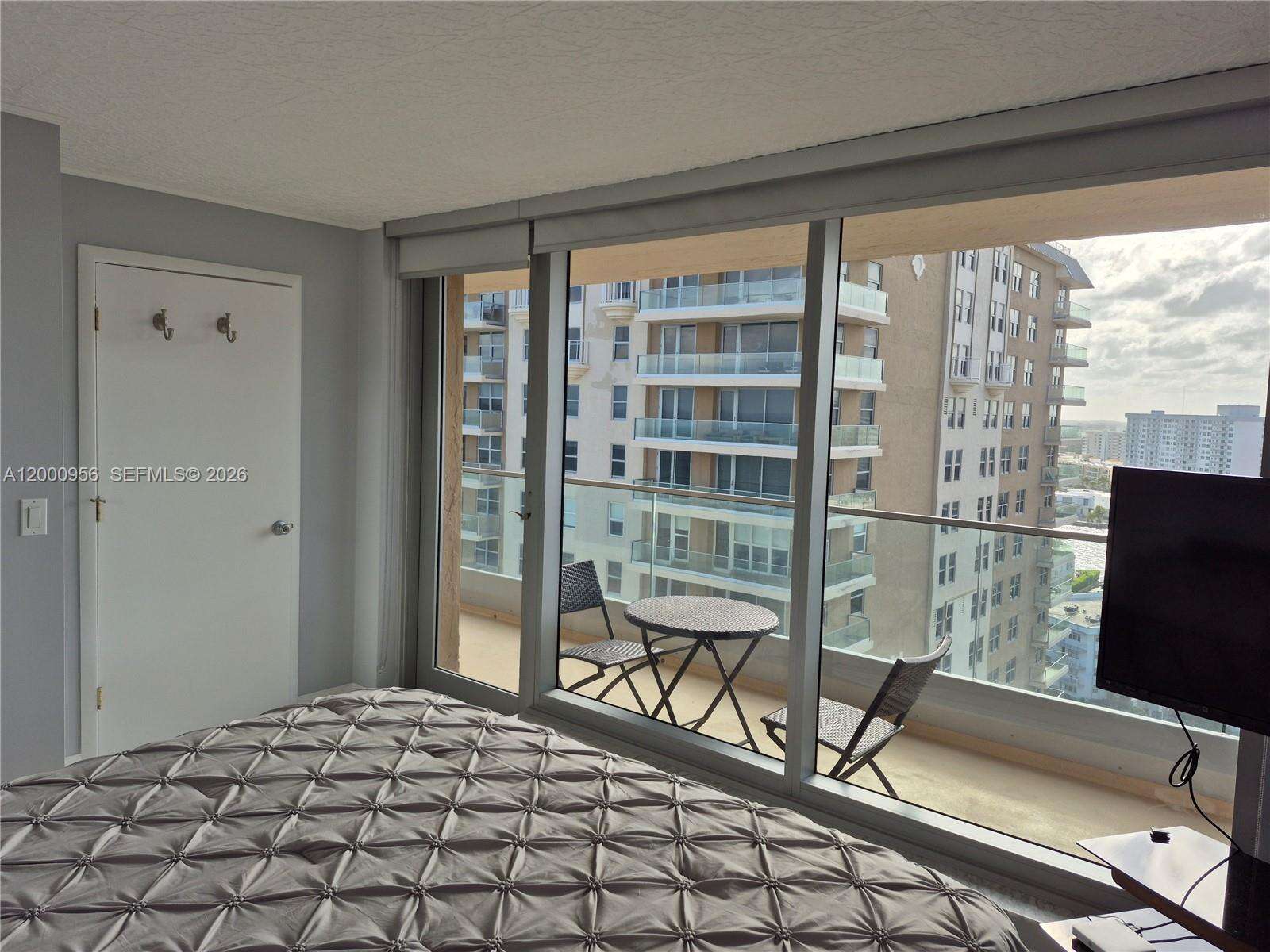 Malaga Towers | Unit #17C Unit #17C | Picture 6