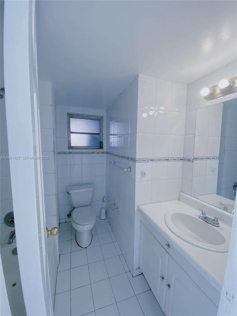 Pinebark Condo No 3 | Unit #110 Unit #110 | Picture 4