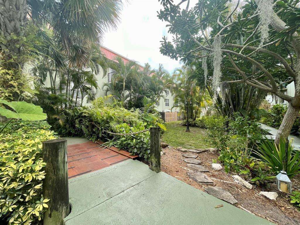 The Racquet Club Of Fort Lauderdale | Unit #J12 Unit #J12 | Picture 12