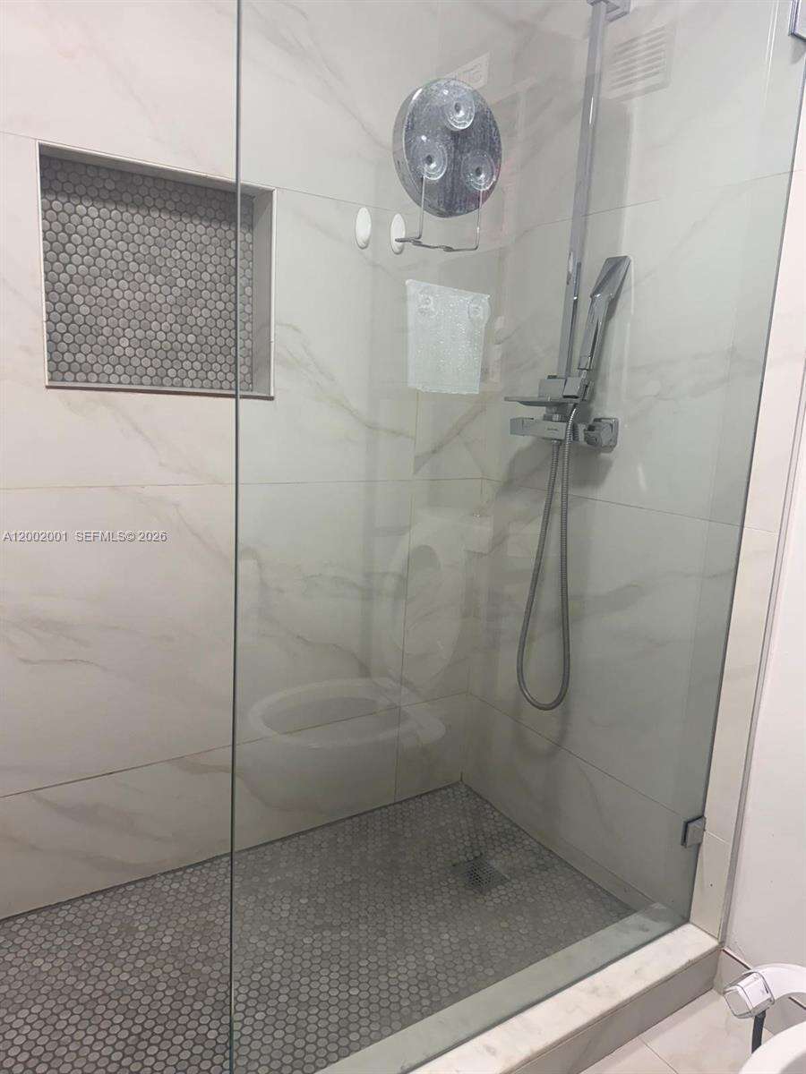 Cedar Glenn | Unit #208E Unit #208E | Picture 13