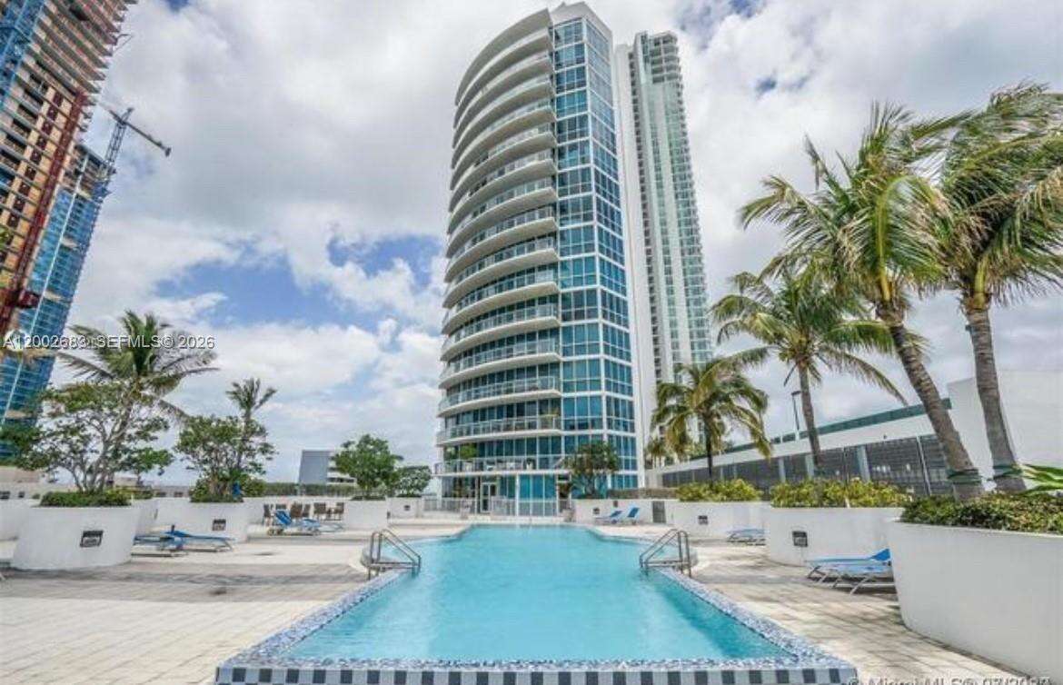 Platinum | Unit #903 Unit #903 | Picture 2