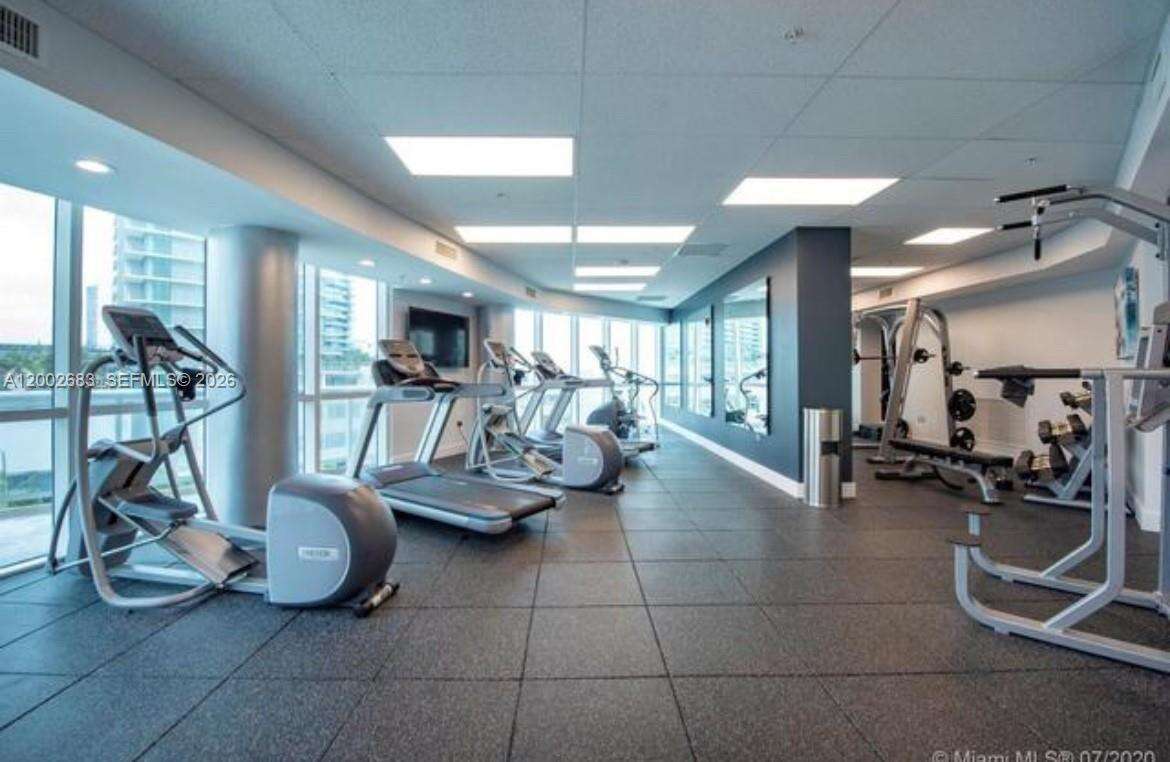 Platinum | Unit #903 Unit #903 | Picture 3