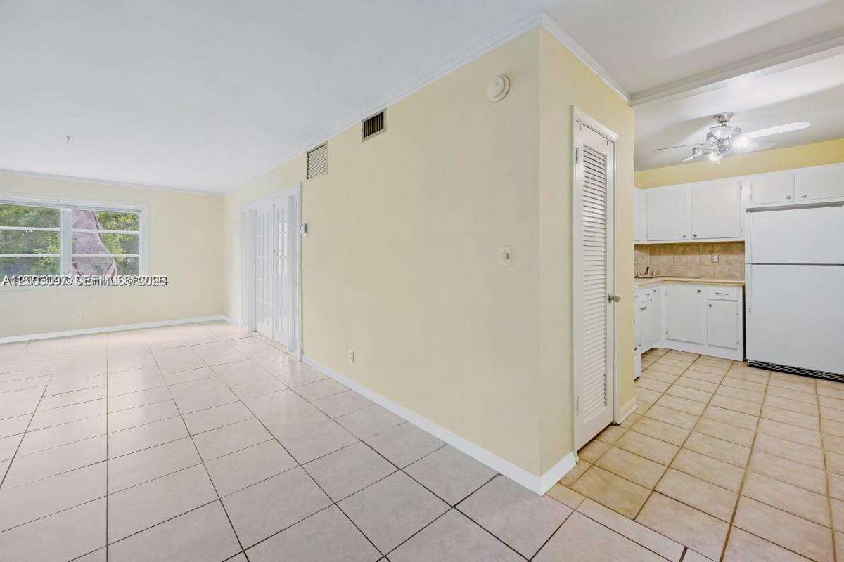 Manor Grove Village One Inc | Unit #114B Unit #114B | Picture 12