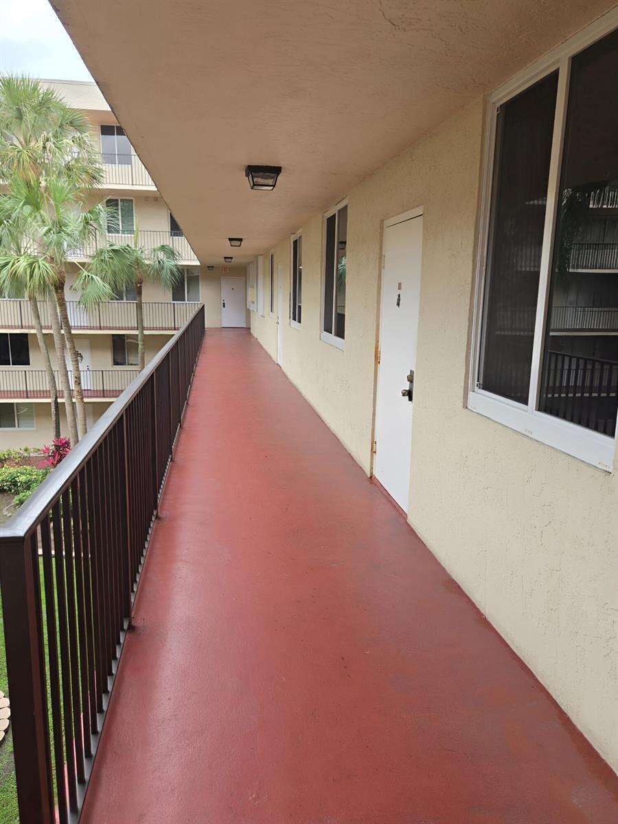 Palm Court | Unit #D-301 Unit #D-301 | Picture 15