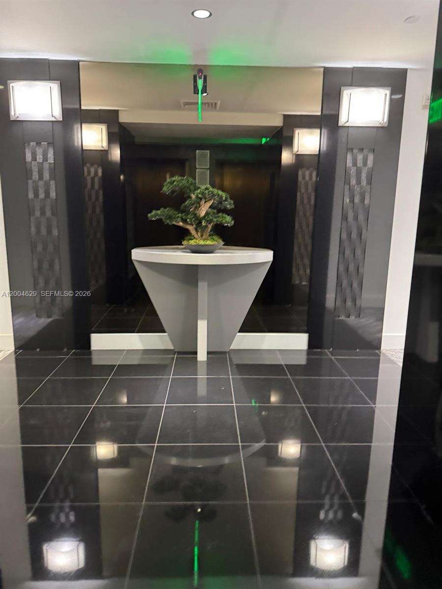 Las Olas River House | Unit #304 Unit #304 | Picture 5