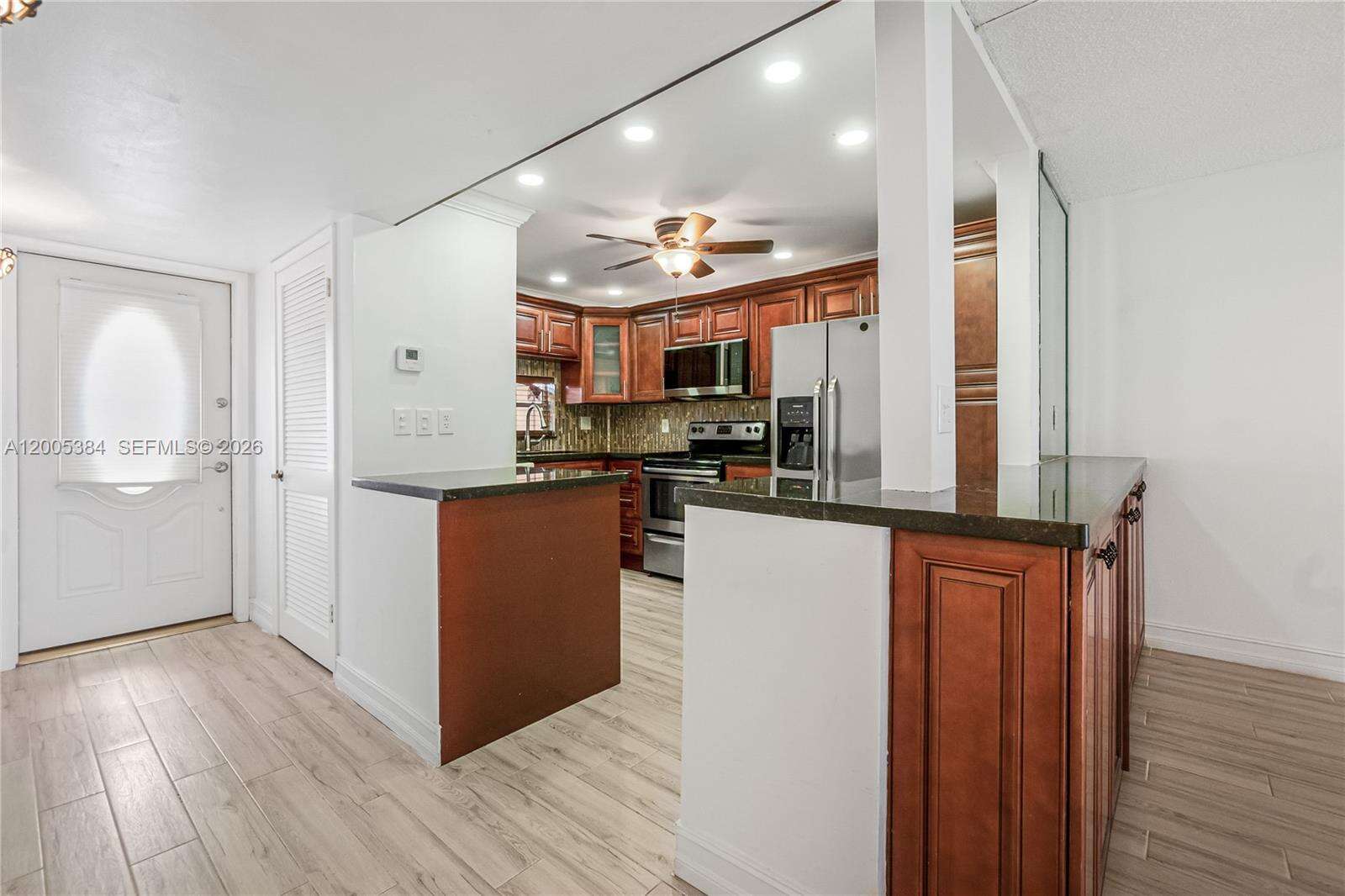 Hollybrook Golf And Tennis Club | Unit #209 Unit #209 | Picture 11