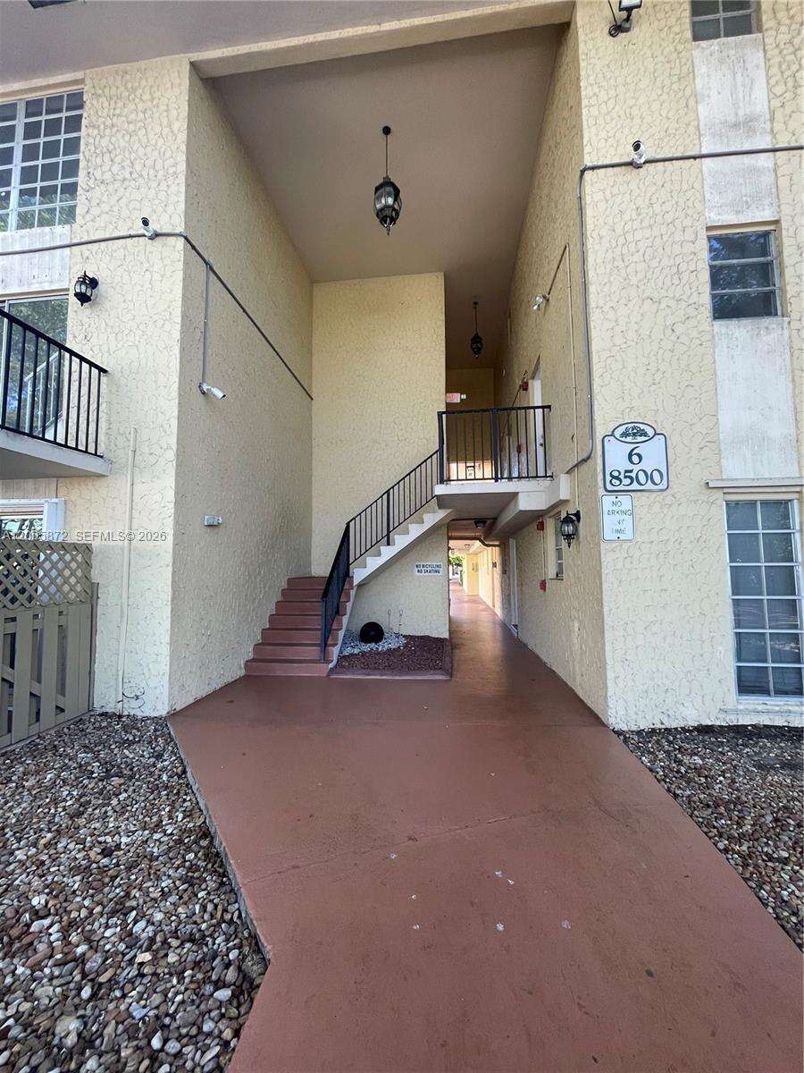 Courtyards At Kendall | Unit #6-229 Unit #6-229 | Picture 2