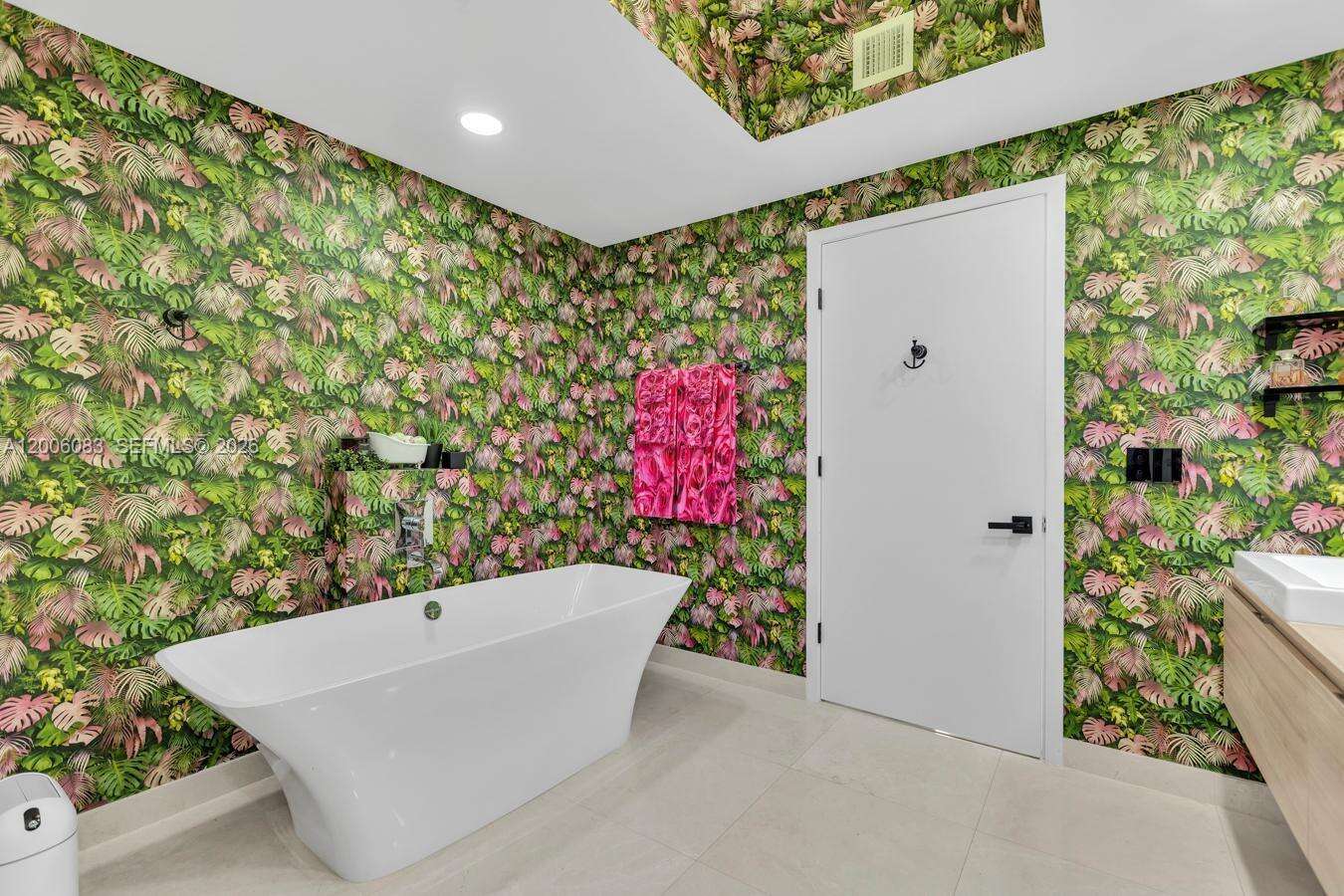 Marina Palms Residences South | Unit #909 Unit #909 | Picture 39