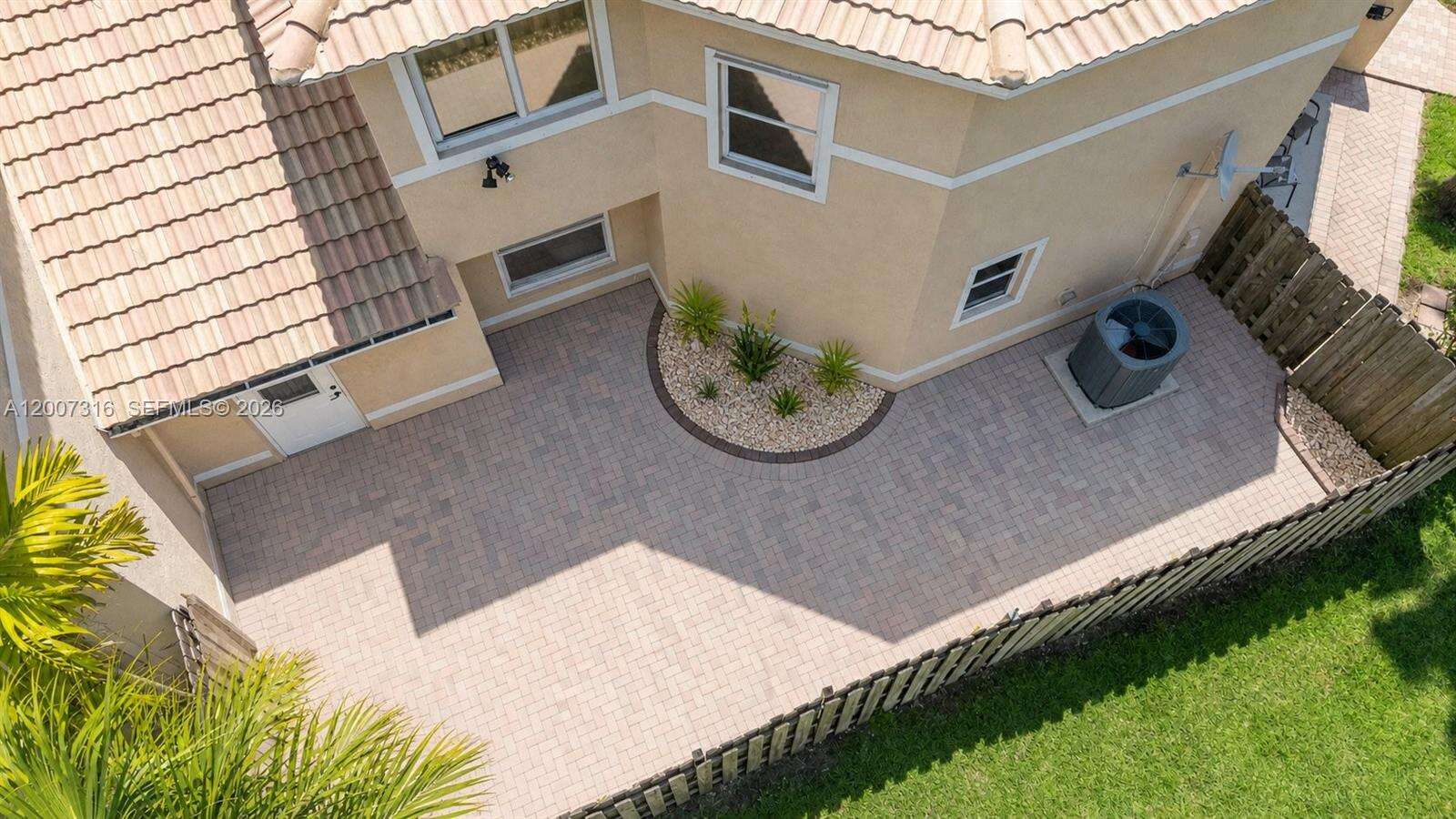 Pembroke Isles 1 | N/A N/A | Picture 32