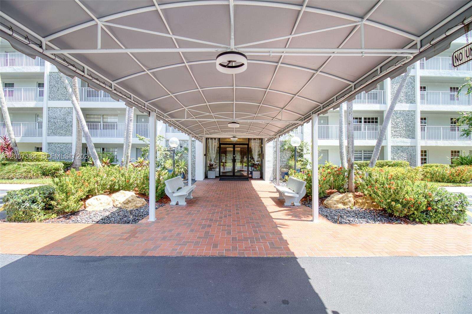 No 104 Palm Aire Country Club Apts | Unit #506 Unit #506 | Picture 3