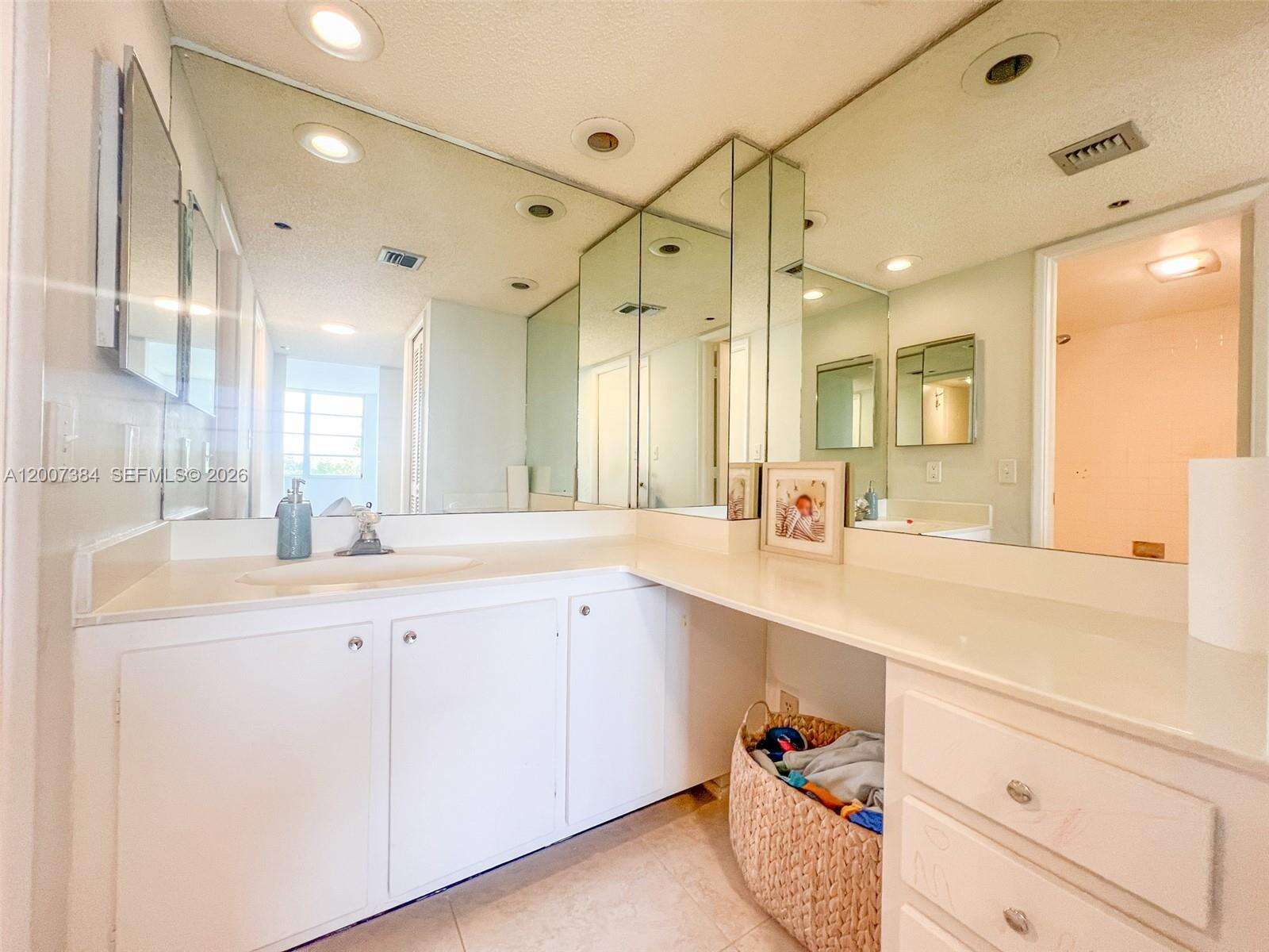No 104 Palm Aire Country Club Apts | Unit #506 Unit #506 | Picture 33