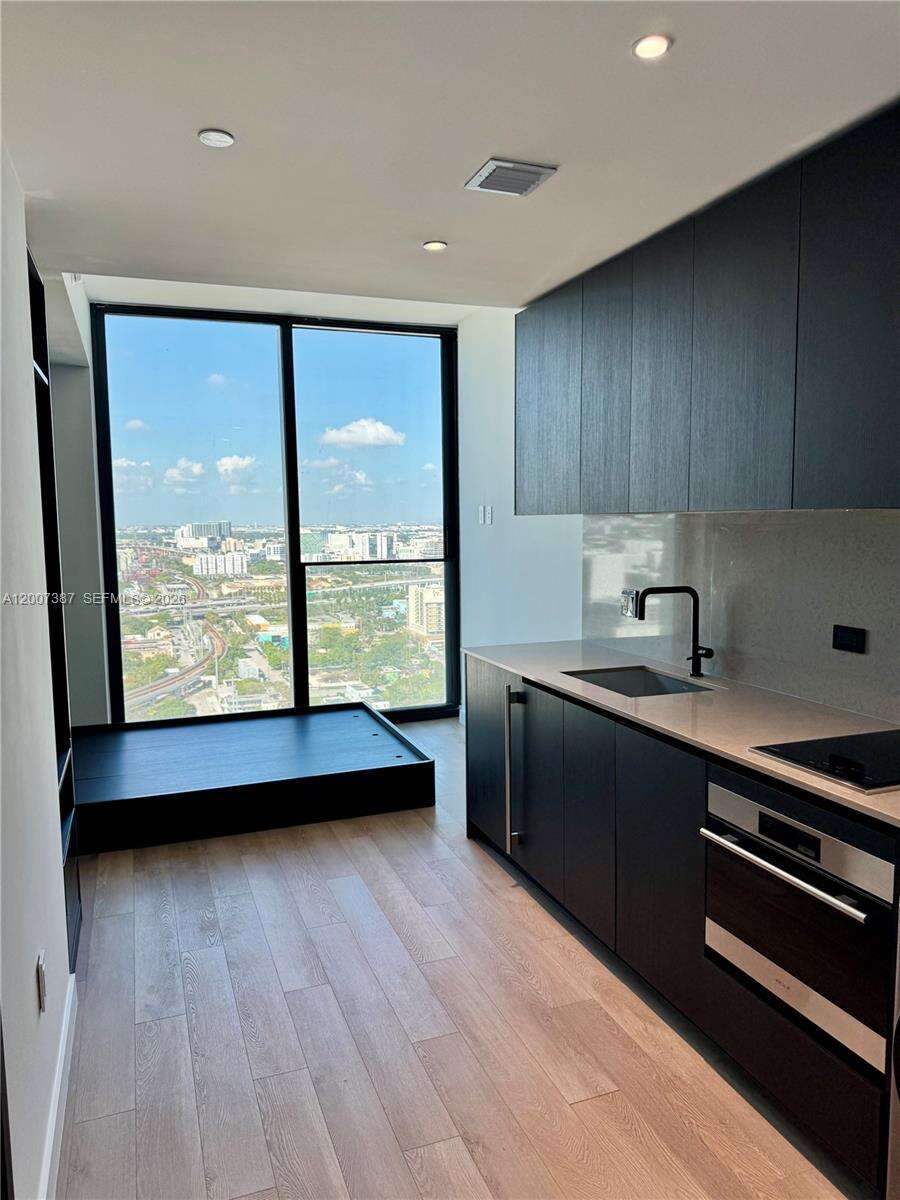 Miami North | Unit #3012B Unit #3012B | Picture 3