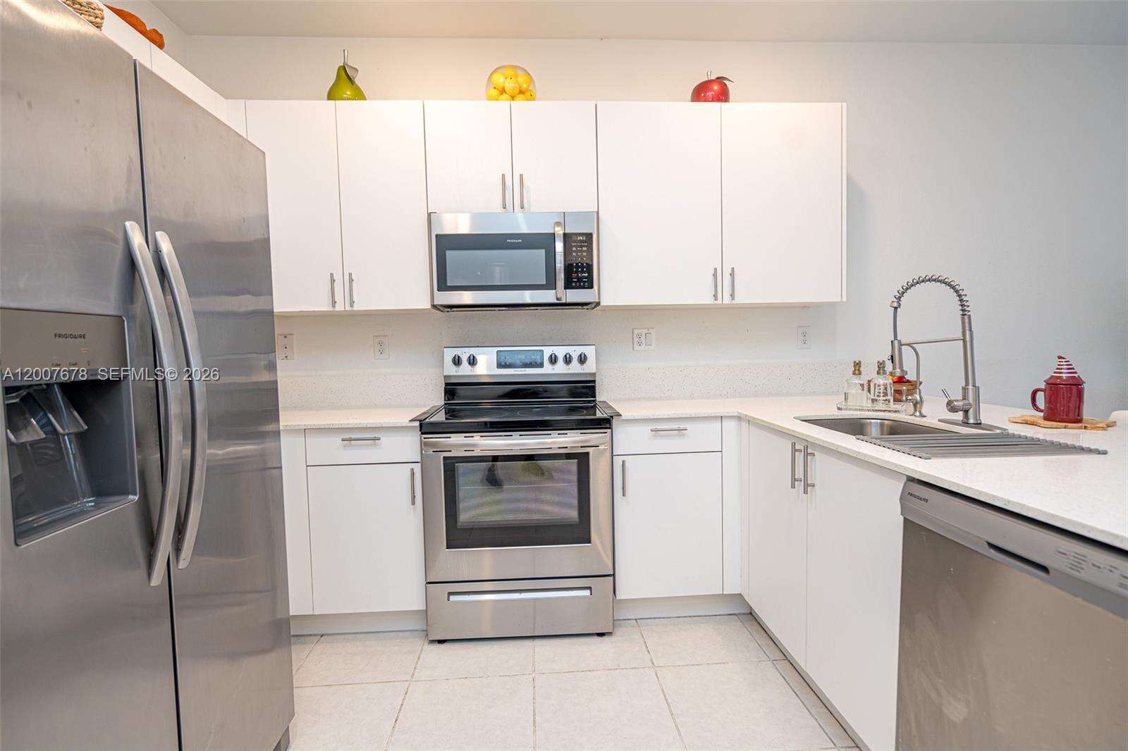 Lake Victoria Townhomes | N/A N/A | Picture 9