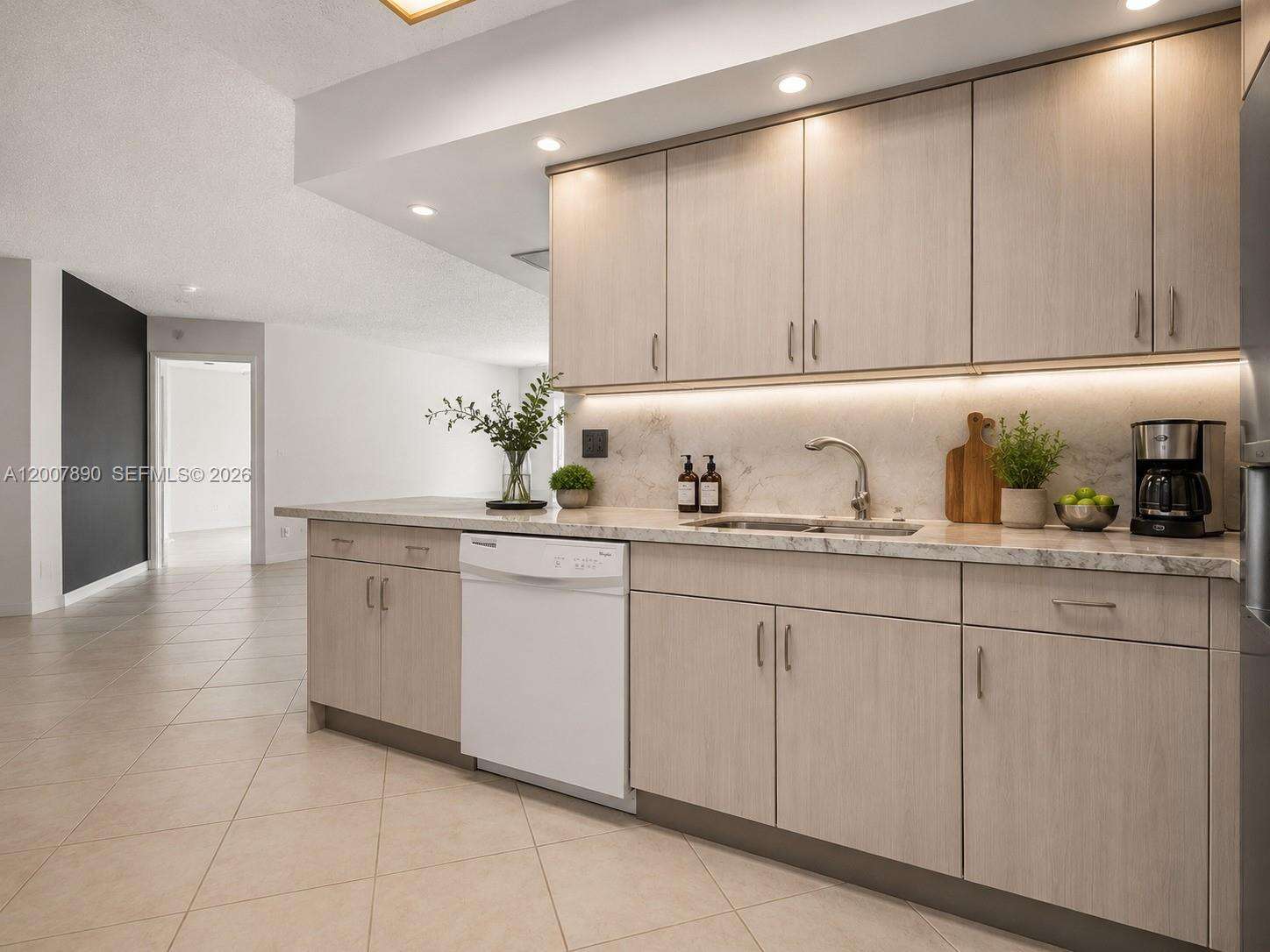 Mystic Pointe Condo No Two | Unit #1503 Unit #1503 | Picture 16