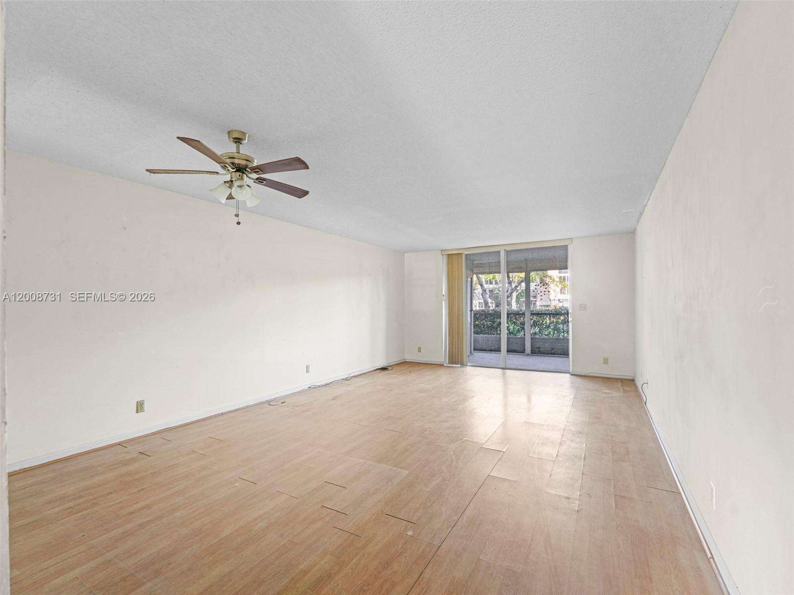 Palm Lakes | Unit #102 Unit #102 | Picture 11