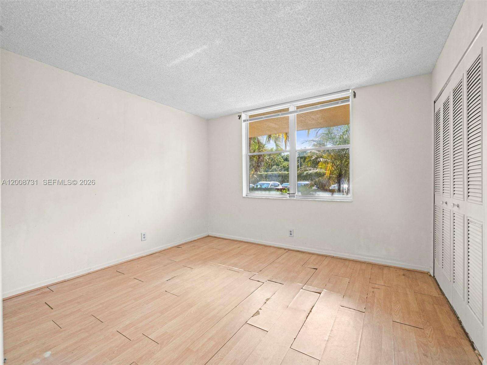 Palm Lakes | Unit #102 Unit #102 | Picture 17
