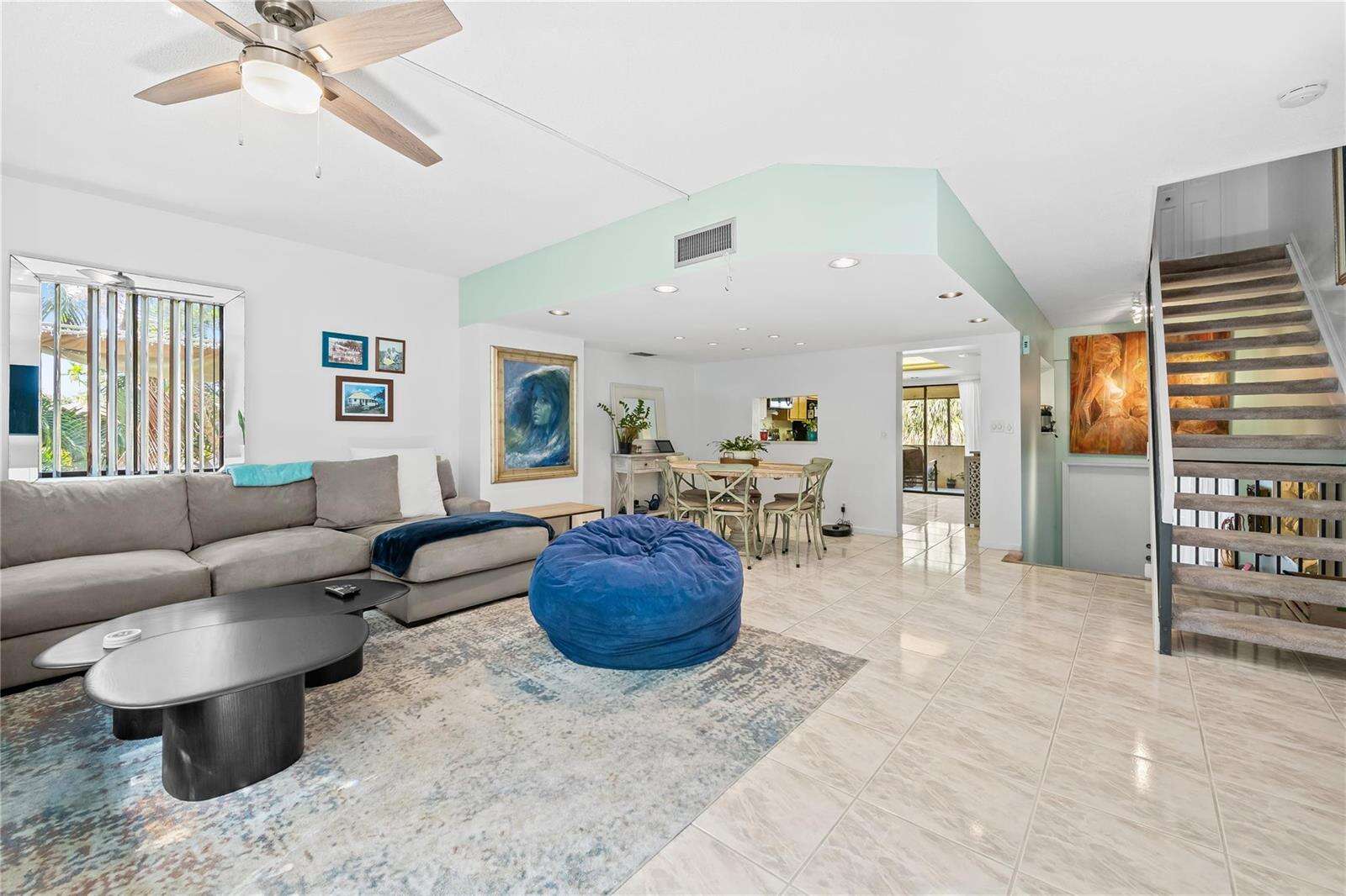 Tor Palm Townhouses | Unit #201 Unit #201 | Picture 4