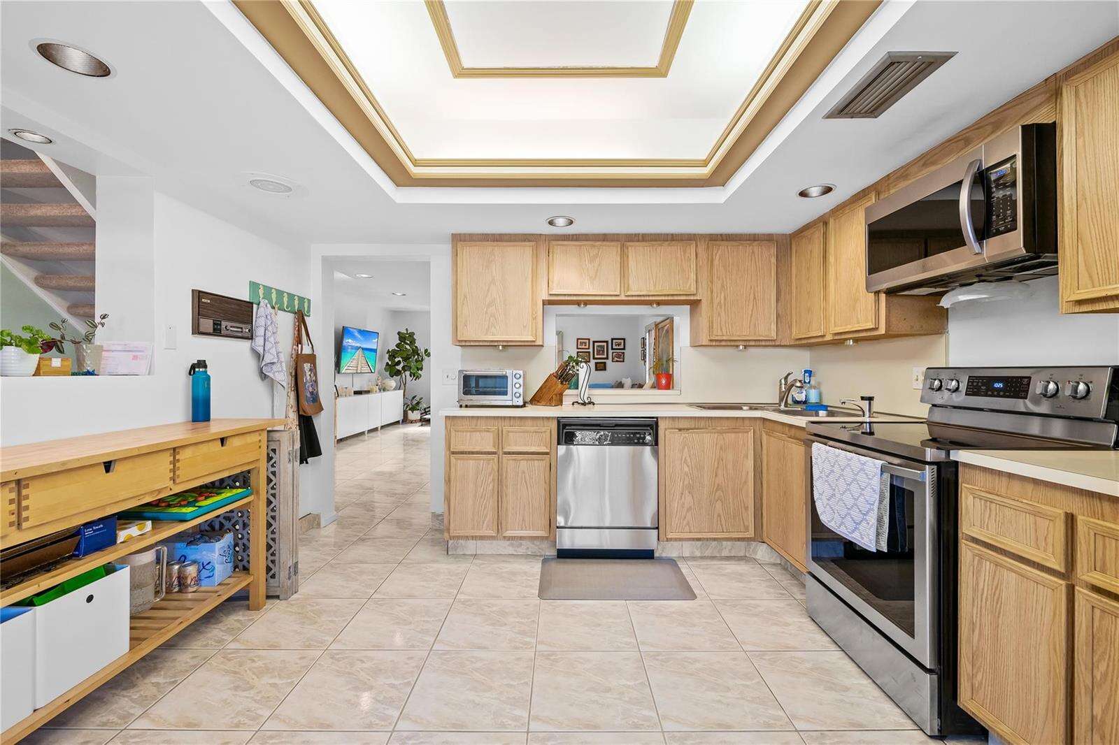 Tor Palm Townhouses | Unit #201 Unit #201 | Picture 6