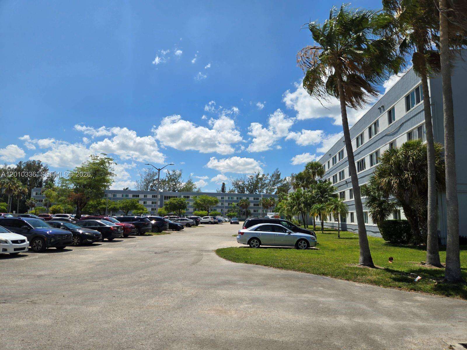 Naranja Lakes Condo No 5 | Unit #D2H Unit #D2H | Picture 13