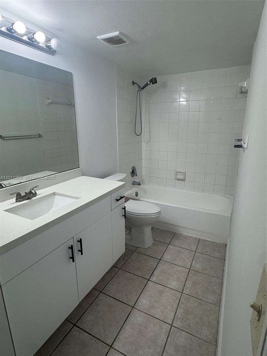 Evergreen Lakes | Unit #103 Unit #103 | Picture 35
