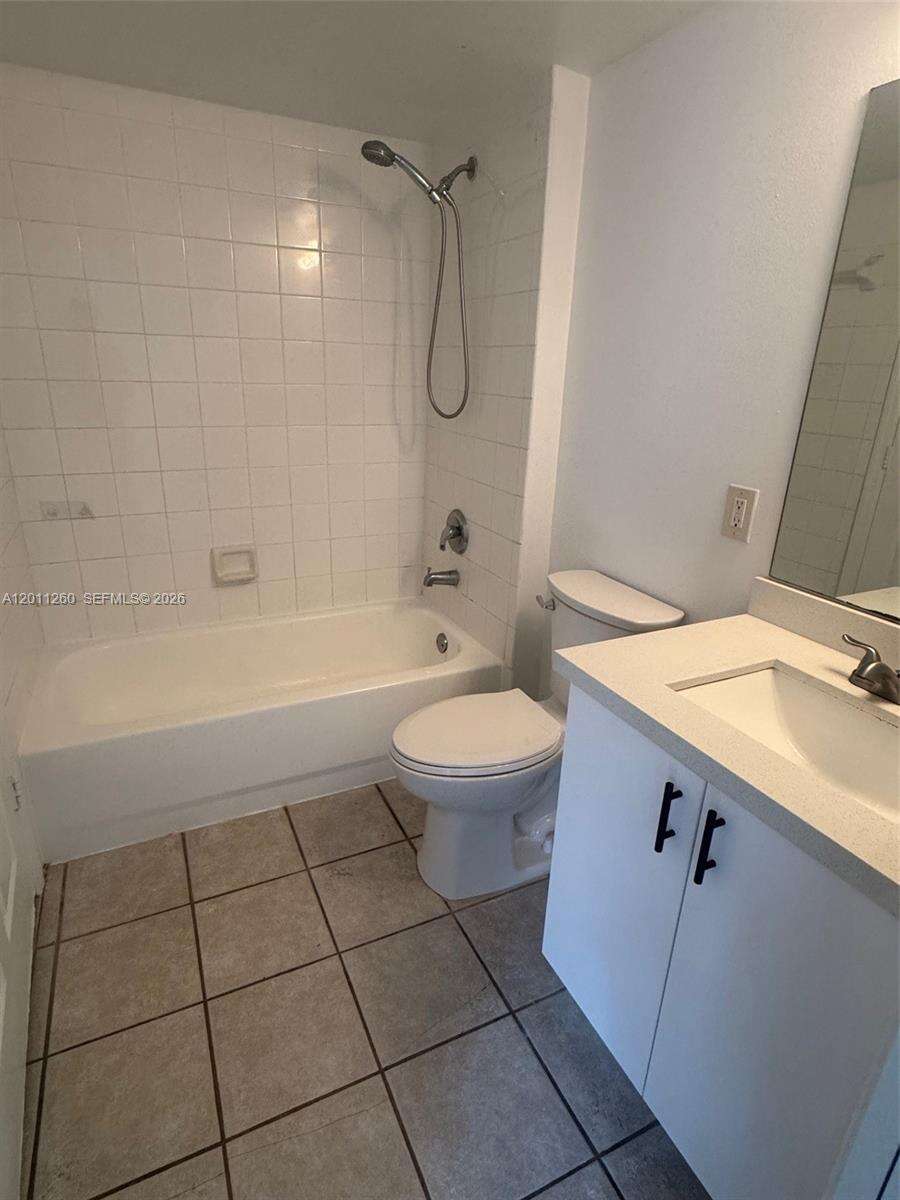 Evergreen Lakes | Unit #103 Unit #103 | Picture 38