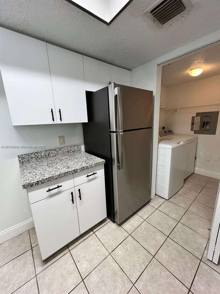 Evergreen Lakes | Unit #103 Unit #103 | Picture 7