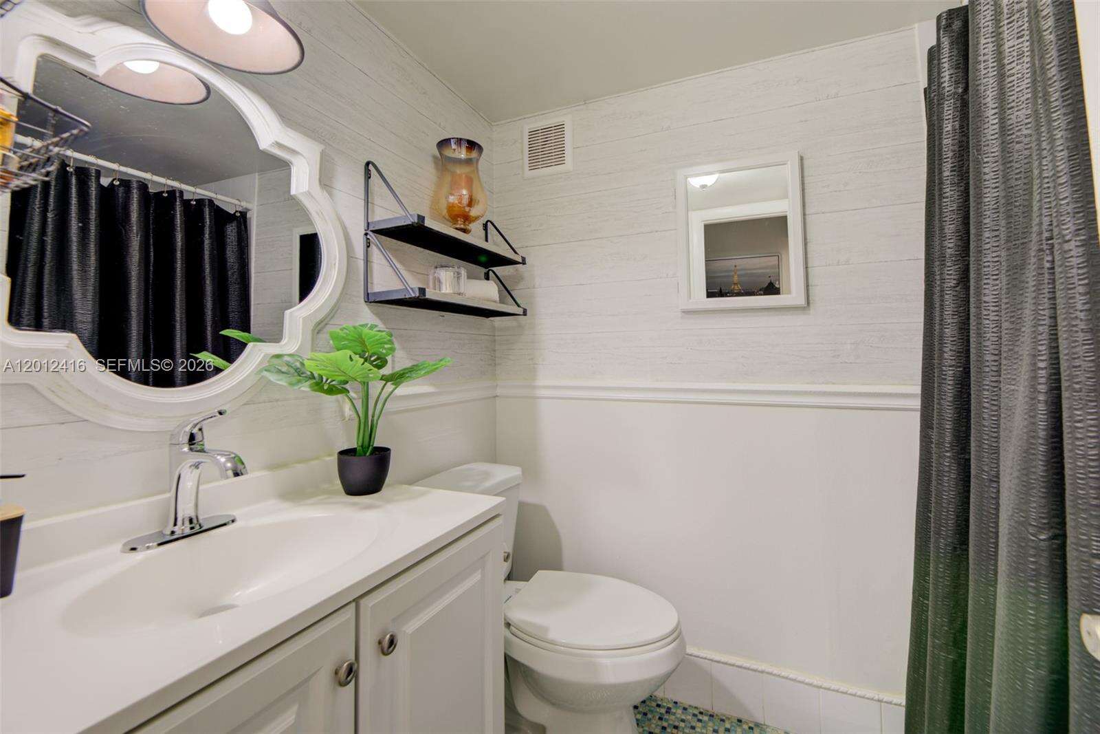 Palm Court | Unit #B-202 Unit #B-202 | Picture 33