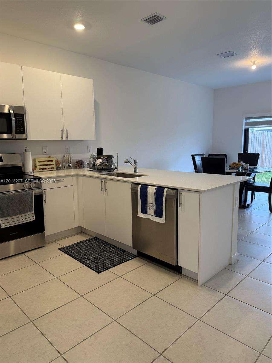 Kendall Assemblage North | Unit #12955 Unit #12955 | Picture 2