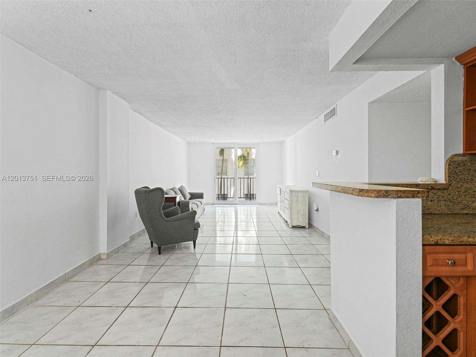 Collins Towers | Unit #204 Unit #204 | Picture 6