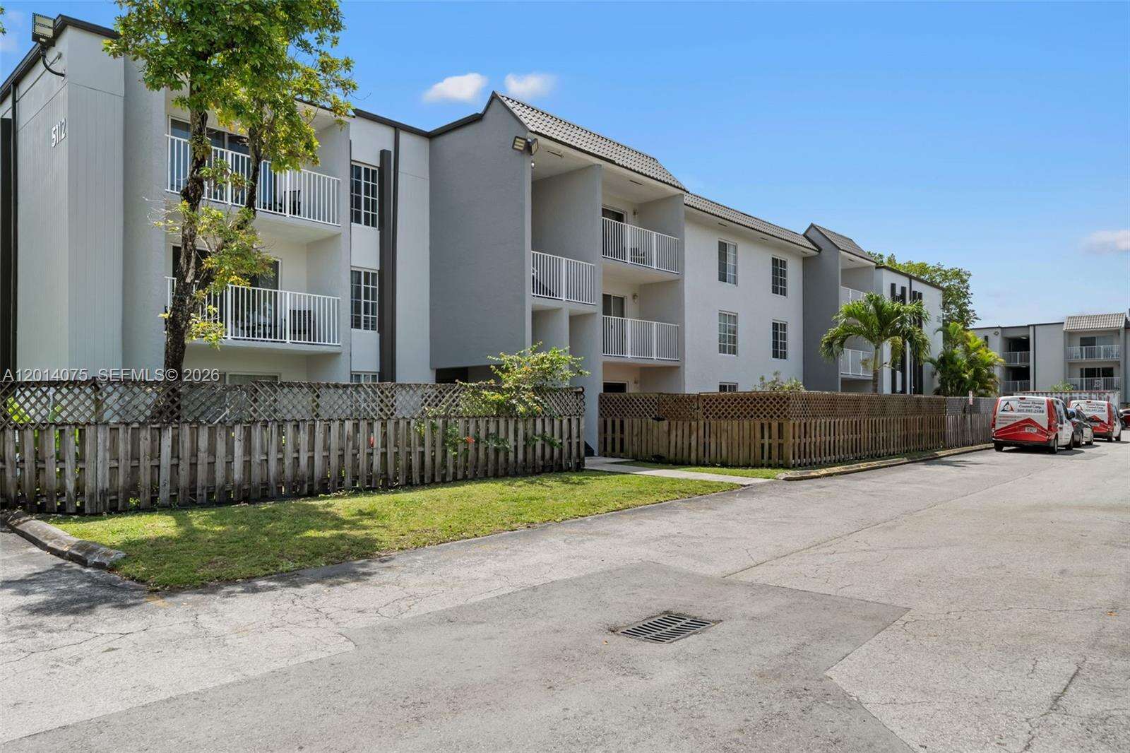Doral Gardens Ii | Unit #204 Unit #204 | Picture 1