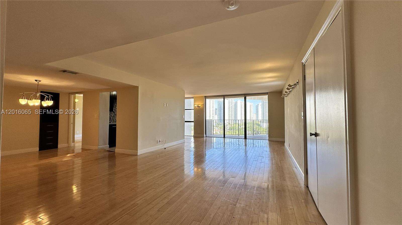 Tower At Biscayne Cove | Unit #1408 Unit #1408 | Picture 2