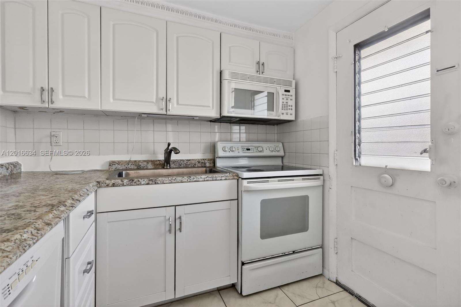 Point East Sec Iii Condominium | Unit #L311 Unit #L311 | Picture 3