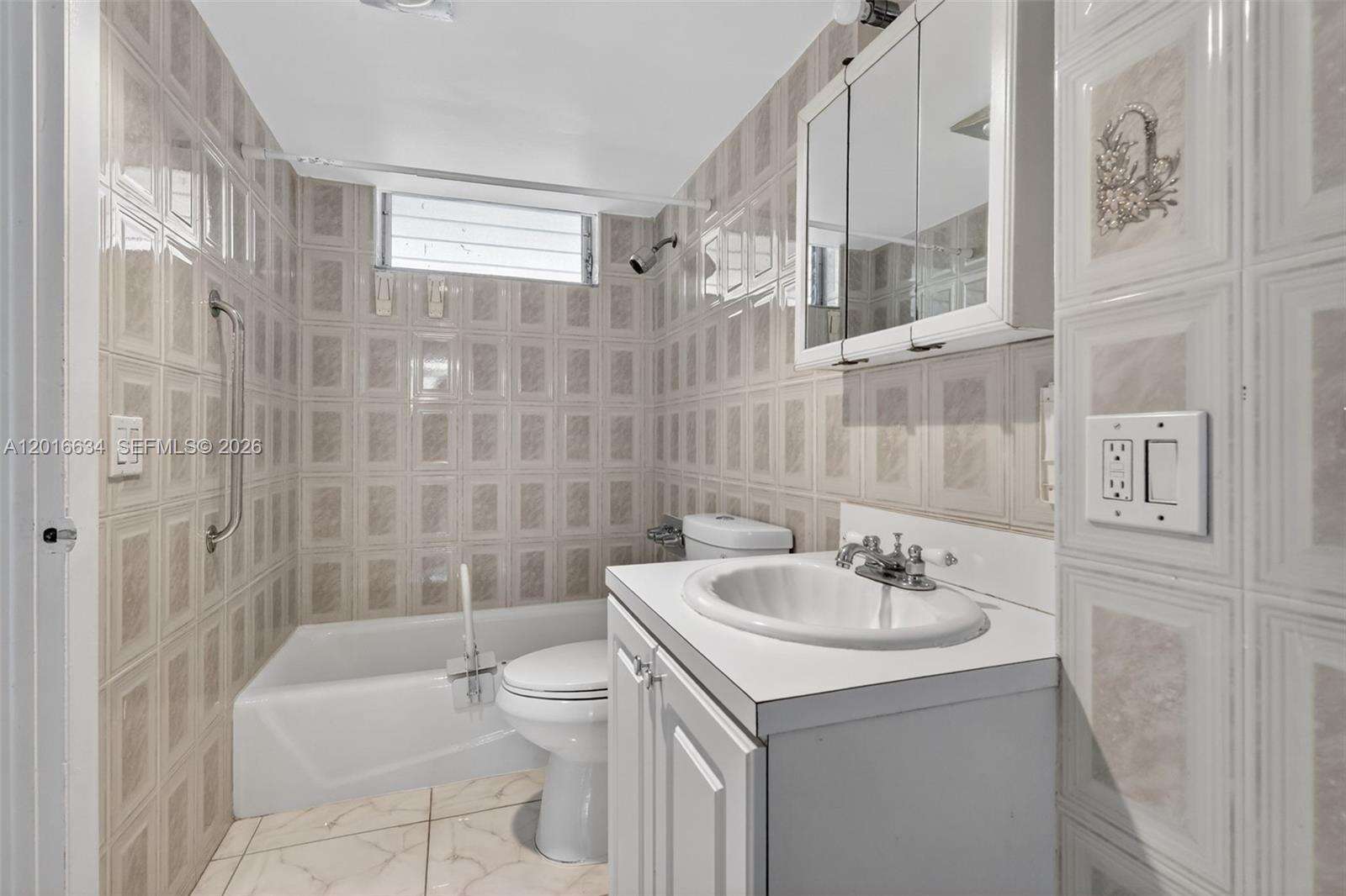 Point East Sec Iii Condominium | Unit #L311 Unit #L311 | Picture 5