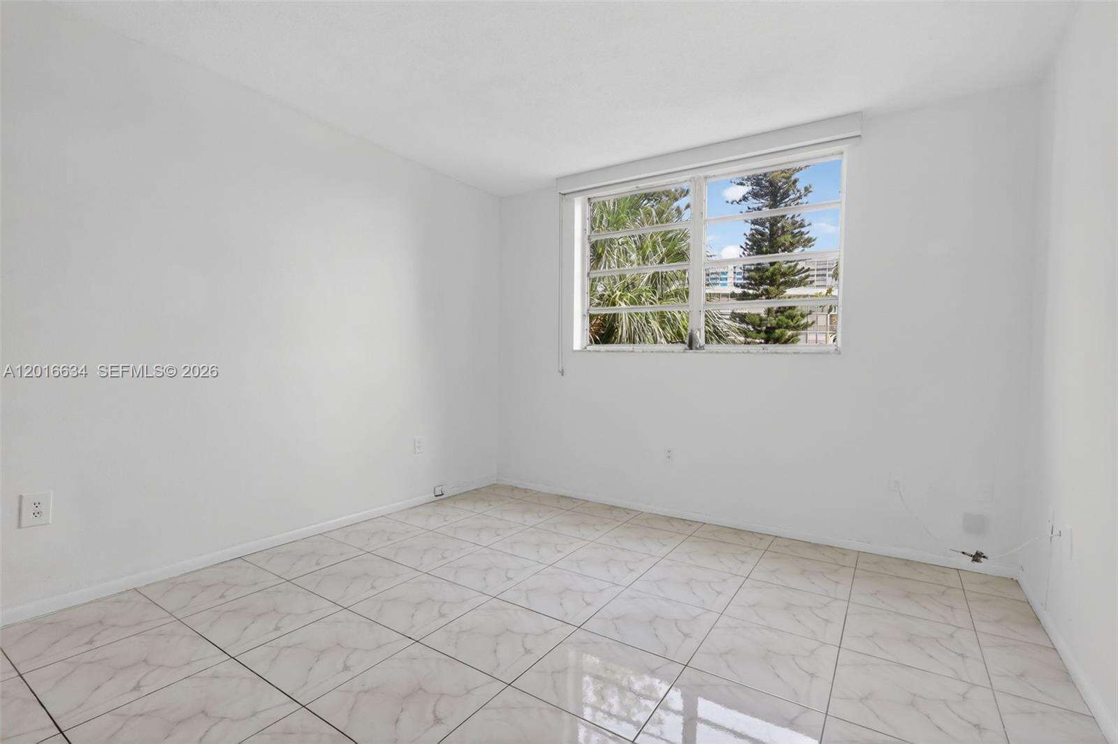 Point East Sec Iii Condominium | Unit #L311 Unit #L311 | Picture 7