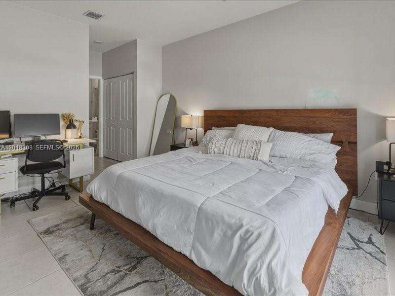Urbana At The Residences Condo No 3 | Unit #D-205 Unit #D-205 | Picture 16