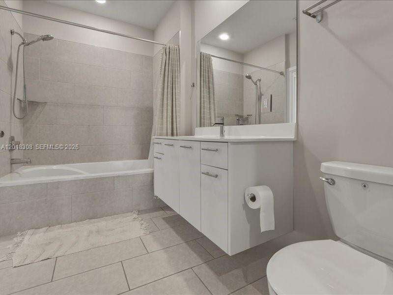 Urbana At The Residences Condo No 3 | Unit #D-205 Unit #D-205 | Picture 19