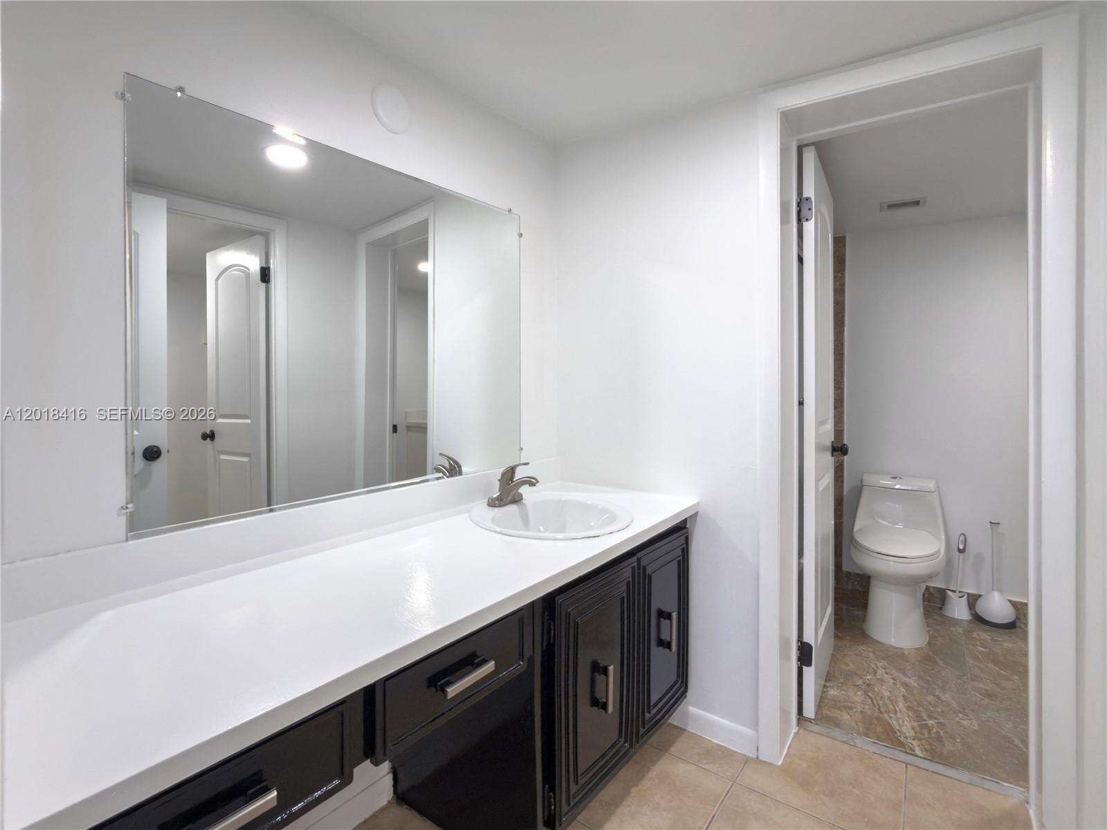 Montecarlo Condo Bldg D | Unit #D-410 Unit #D-410 | Picture 8