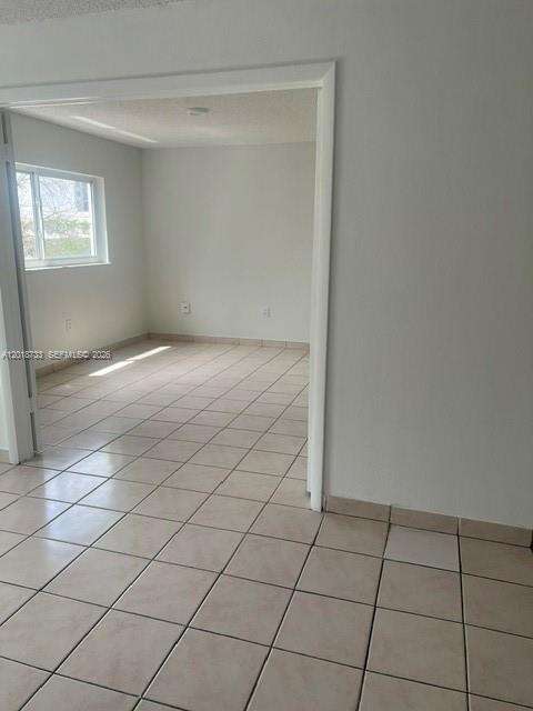 Harding Villas | Unit #305 Unit #305 | Picture 7