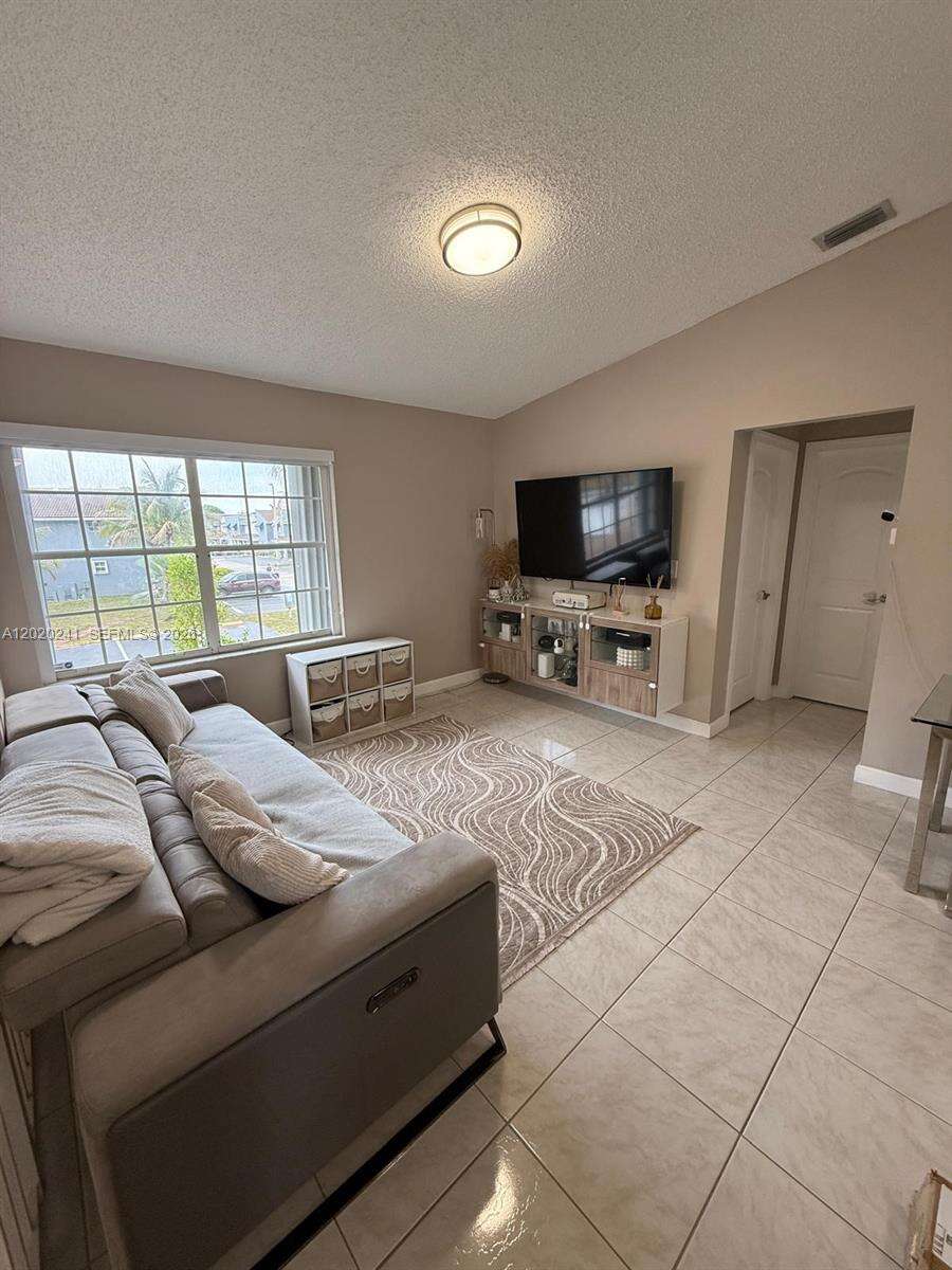 Lago Del Rey | Unit #2202 Unit #2202 | Picture 12