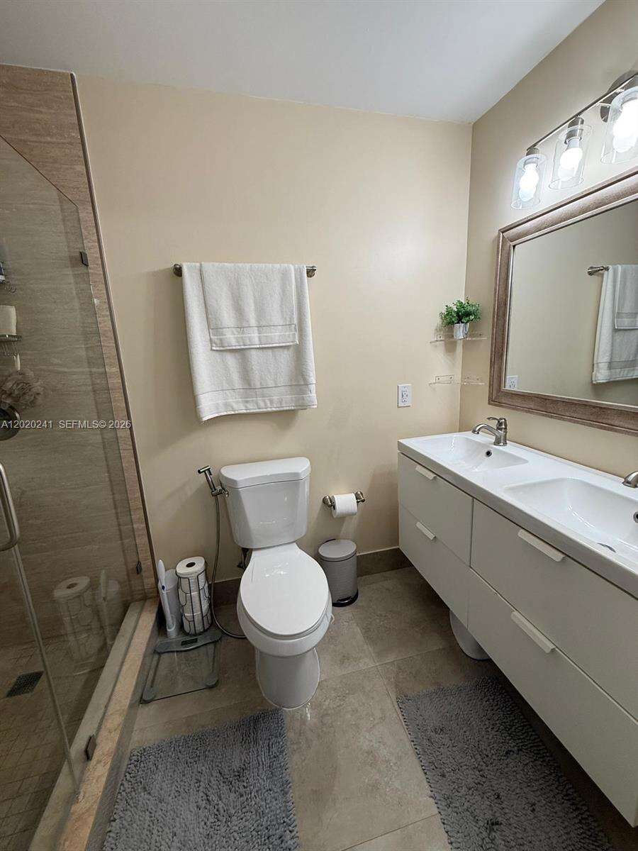 Lago Del Rey | Unit #2202 Unit #2202 | Picture 14