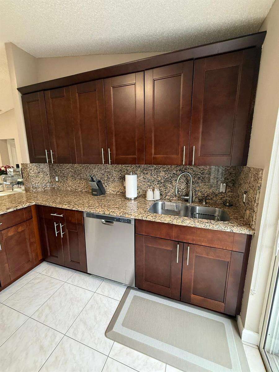 Lago Del Rey | Unit #2202 Unit #2202 | Picture 7